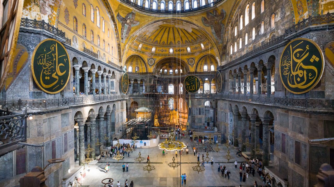 Wnętrze świątyni Hagia Sophia 