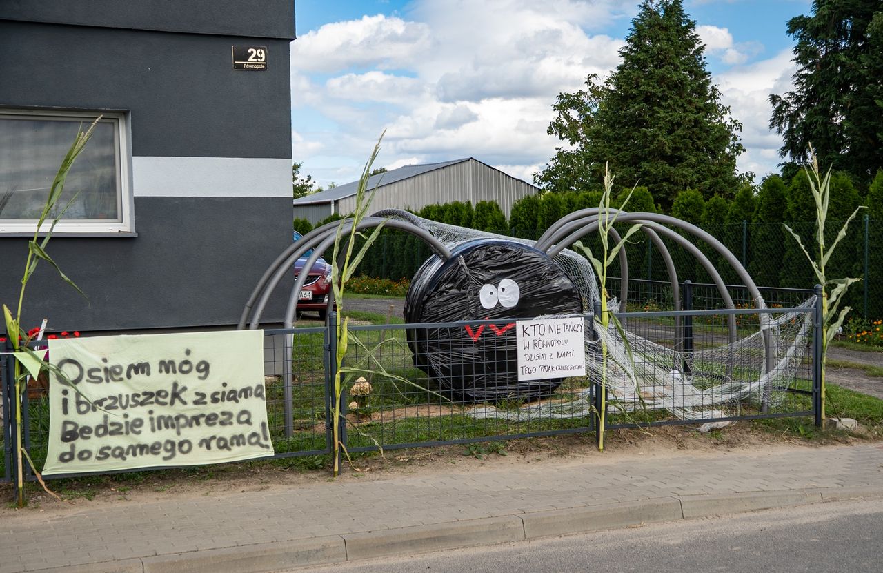 Dożynkowe dekoracje w Równopolu