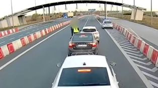 Kutno: Ominęła policjantów z alkomatem. Nic nie zrobili. "Nie będziemy za nią biegać"