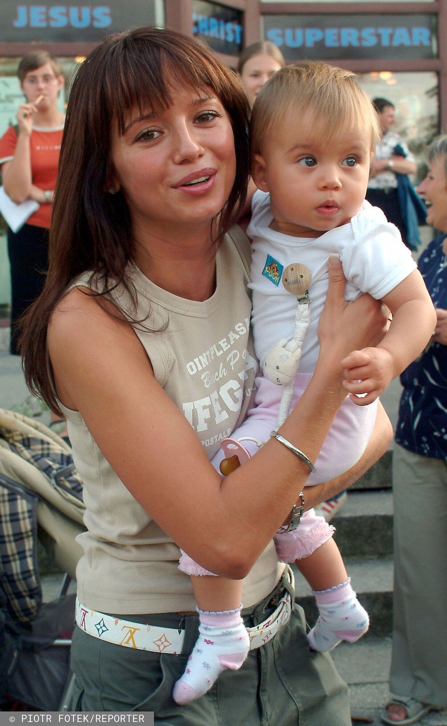 Anna Przybylska z małą Oliwką 