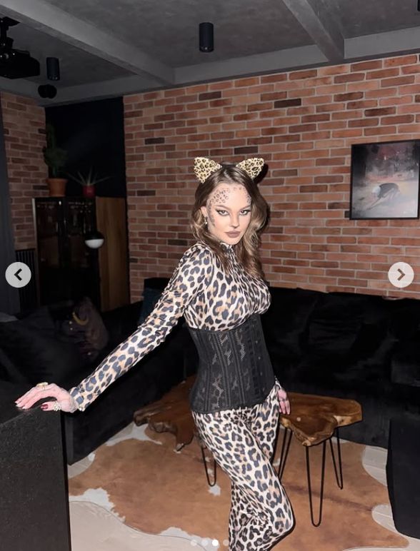 Monika Miller na Halloween