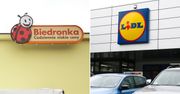 Biedronka nie odpuszcza konkurencji. Nowe hasło na paragonach