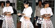 Rihanna POKAZAŁA MAJTKI w restauracji! (ZDJĘCIA)