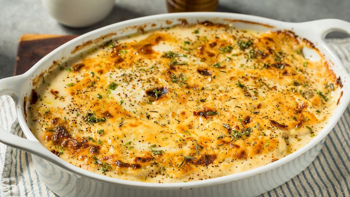 Nie napracujesz się, a cała rodzina będzie najedzona. Szybka zapiekanka z trzech składników