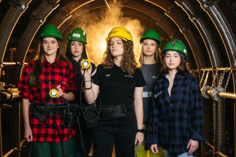 Uczestniczki programu "Kompetentni w branży".