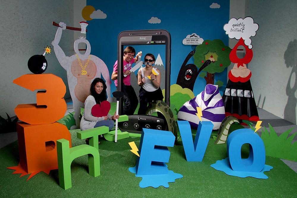 HTC EVO 3D w ofercie Play