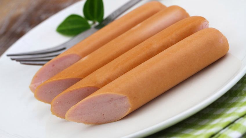 Parówki zawierają dużo tłuszczu