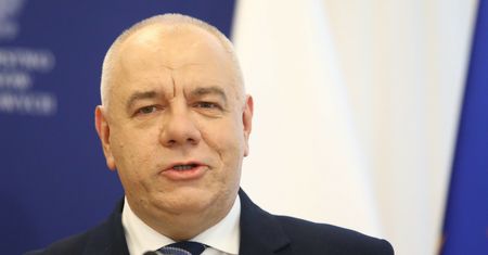 Majątek Jacka Sasina. 1,6 mln zł w oszczędnościach i nieruchomościach. W garażu 7-letnia skoda