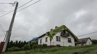 Burze uderzą z pełną siłą. Możliwe podtopienia, grad i zerwane dachy