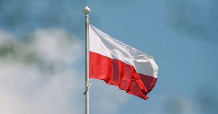Co w języku polskim oznacza to słowo? Traf choć 3 razy