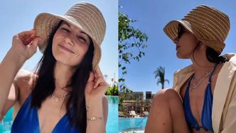 Agnieszka Sienkiewicz dokazuje w basenie odziana w bikini i słomkowy kapelusik