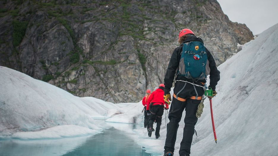 trekking góry wycieczka wyprawa zima śnieg