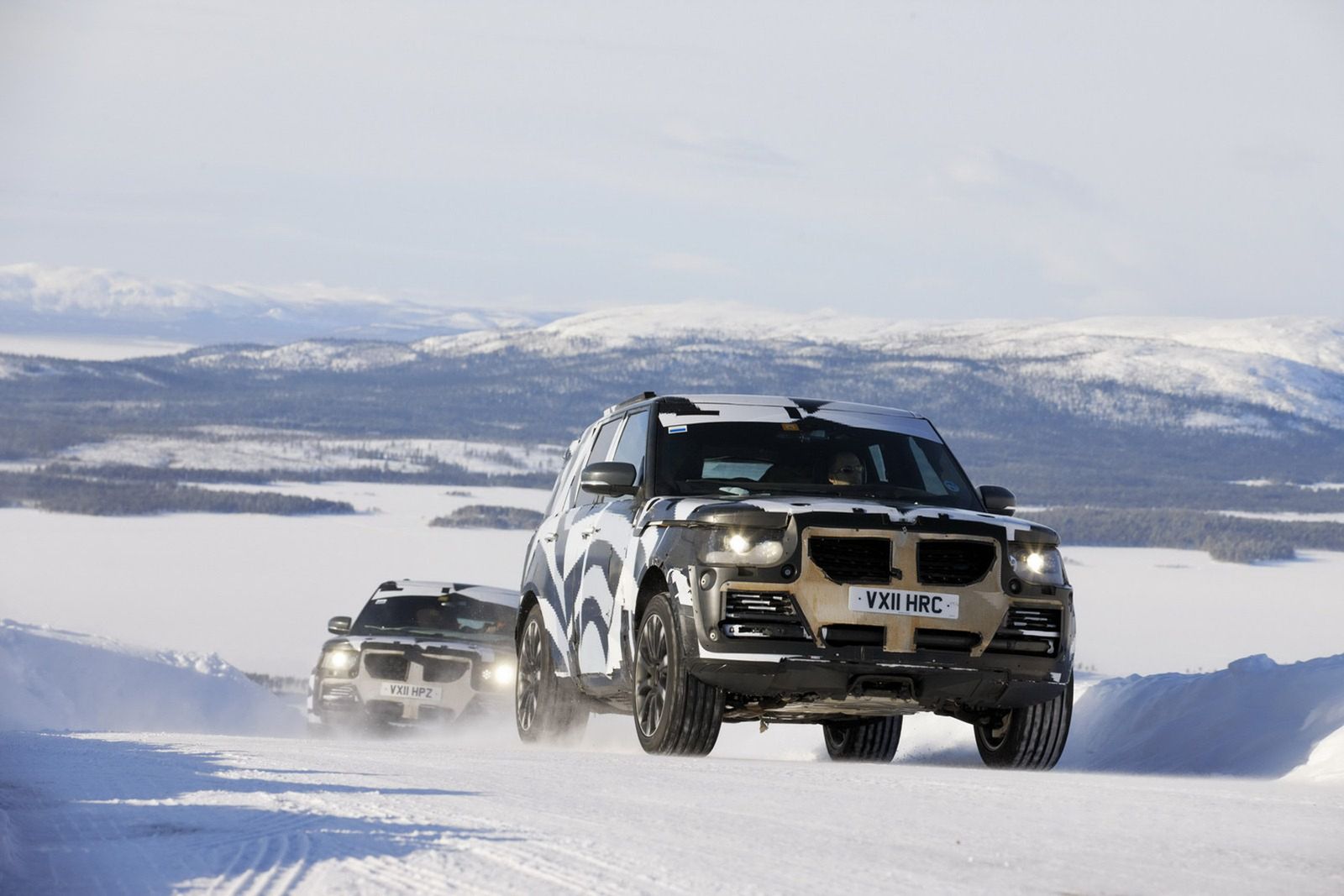 Nowy Ranger Rover (2013) w obszernej galerii 117
