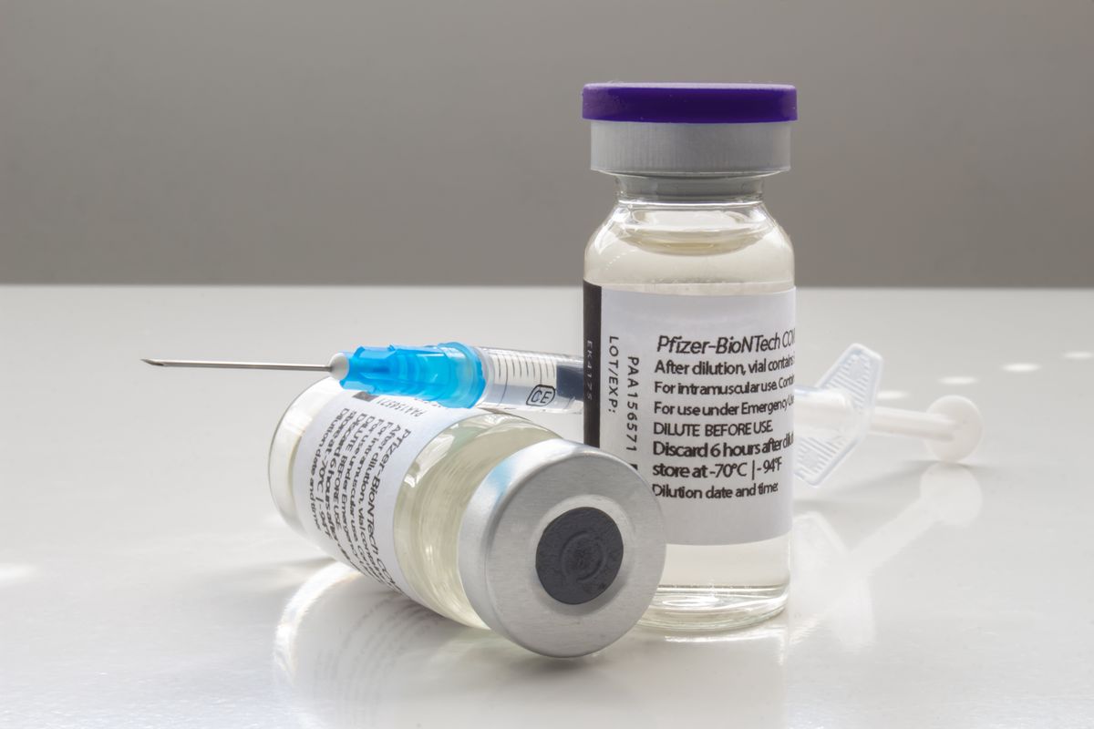 Koronawirus covid szczepionka szczepienie pfizer biontech