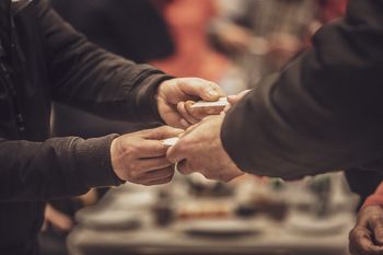 Katowice: Metropolitalna wigilia "bez samotności" w MCK