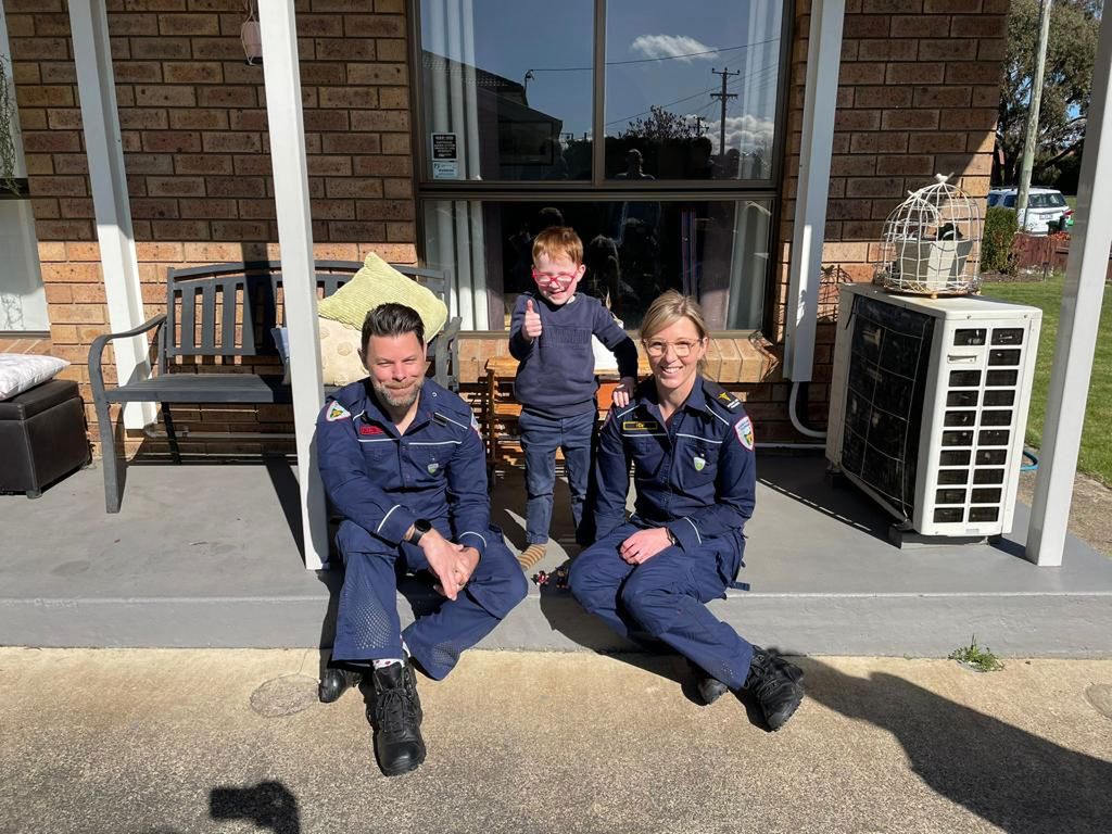 Chłopiec zadzwonił po pogotowie, gdy jego mama miała atak epilepsji