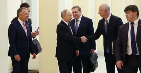 Doradcy Putina ws. planu pokojowego. Media publikują zapis rozmowy