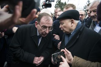 Mandaty Kamińskiego i Wąsika. PKW odpowiada