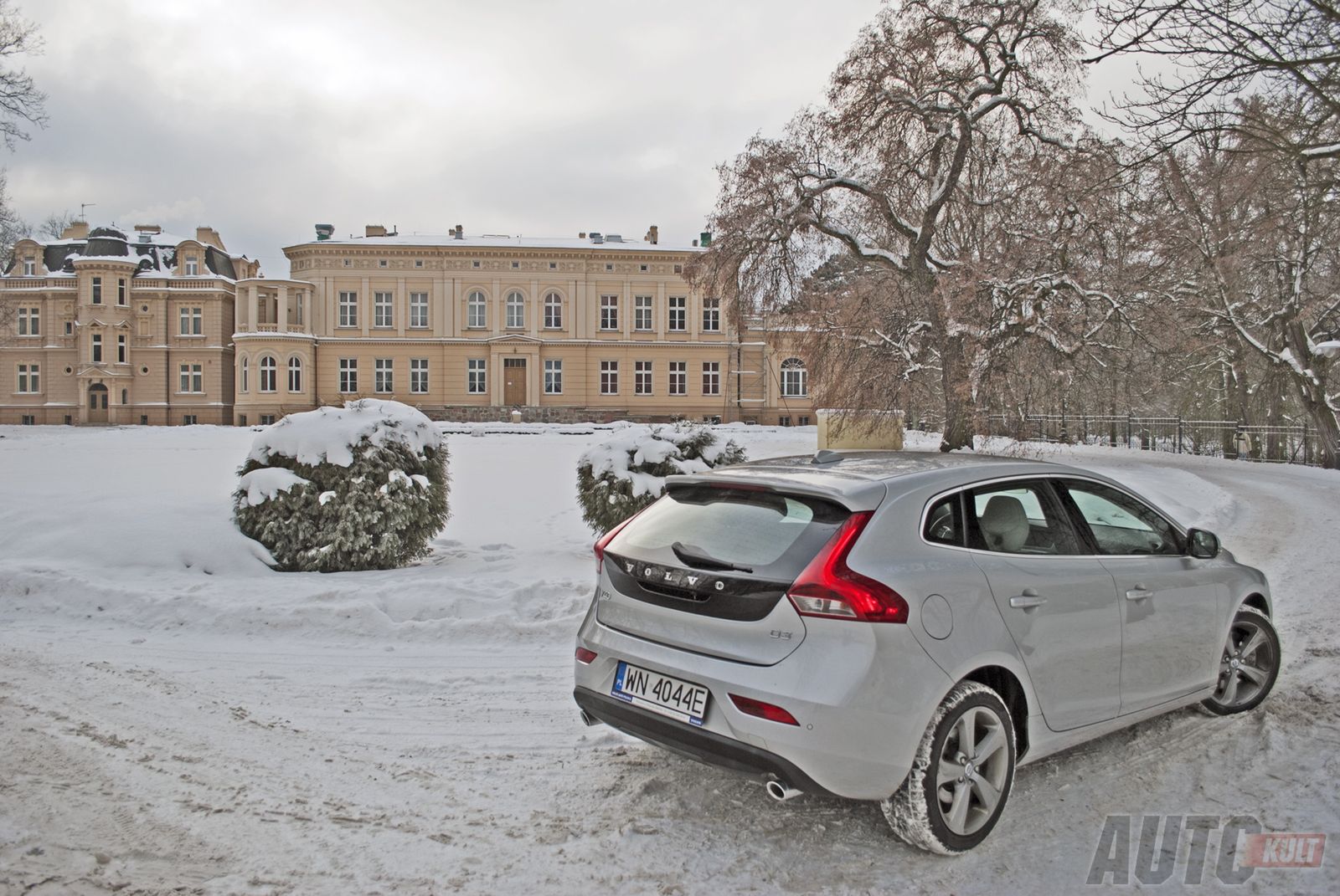 Volvo V40