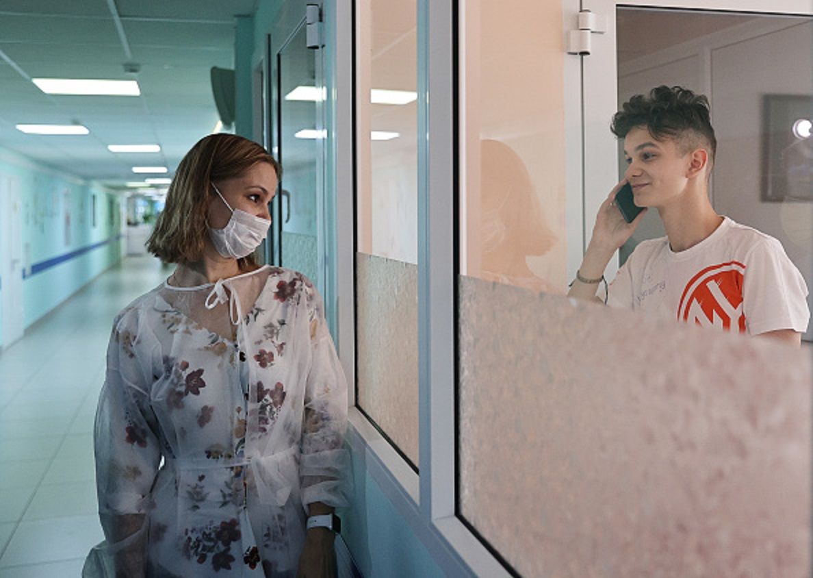 Szpital Zakaźny. Dzieci i młodzież często pozostają same podczas hospitalizacji