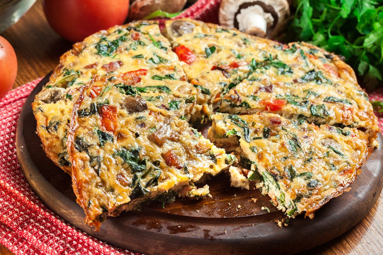 Frittata z botwinką zapiekana pod żółtym serem