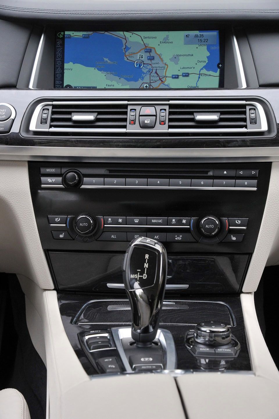 BMW serii 7 2013 (248)