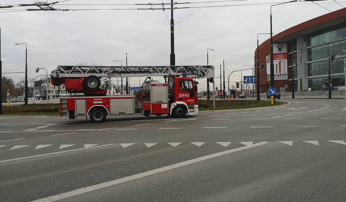 Interwencja straży pożarnej do alarmu bombowego