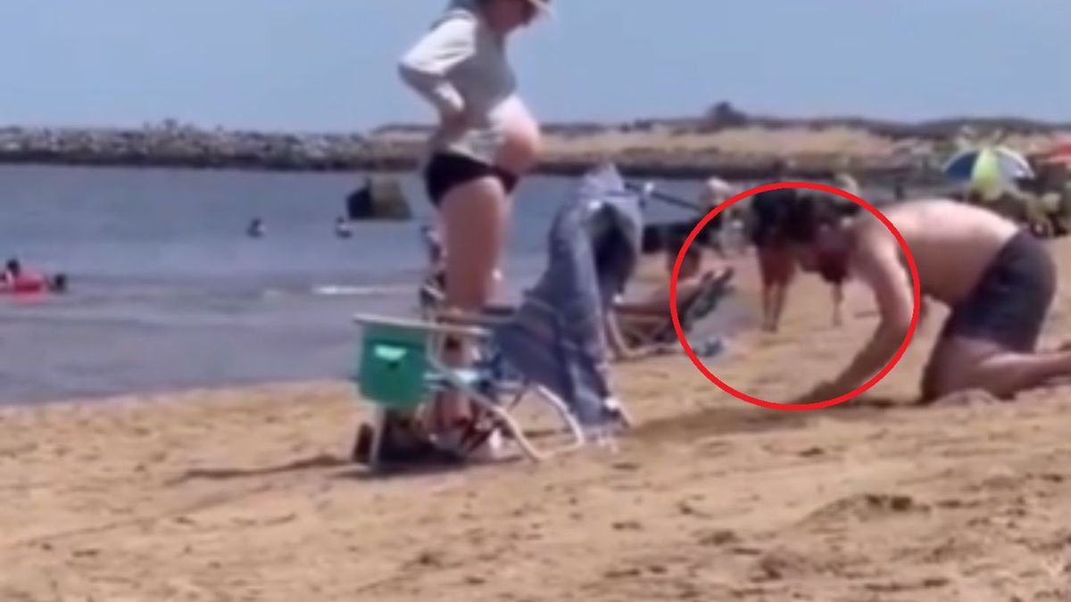 Ciężarna poszła na plażę. Mąż wpadł na świetny pomysł