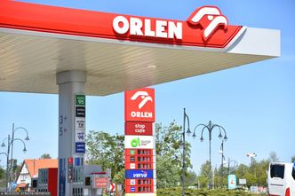 Orlen twierdzi, że nie szykuje się na 10 zł za litr. Jest wyjaśnienie "afery pylonowej"
