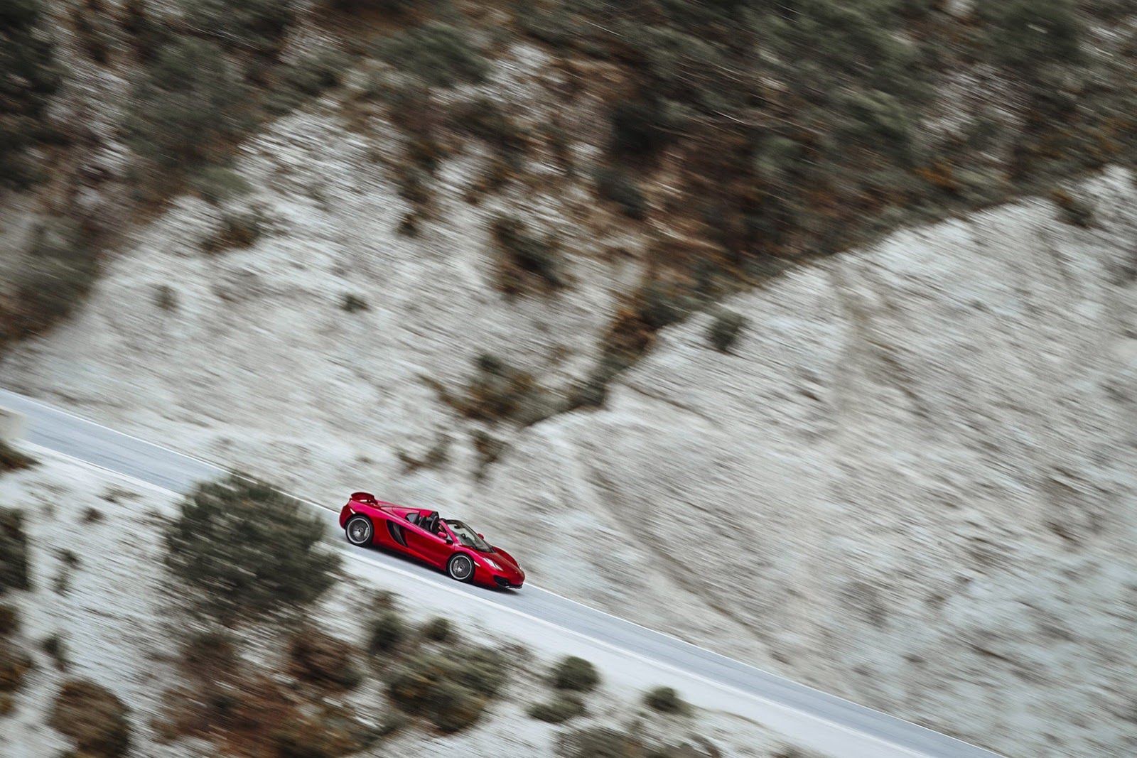 McLaren MP4-12C Spider - obszerna galeria prosto od producenta 42