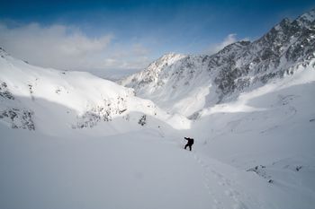 Zagrożenie lawinowe. Skrajnie trudne warunki w Tatrach