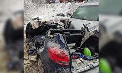 Koszmarny wypadek pod Zawierciem. Nie żyje kobieta, mężczyzna i dziecko trafili do szpitala