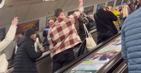 Nagranie z metra w Budapeszcie. Ludzie wykrzykiwali jedno