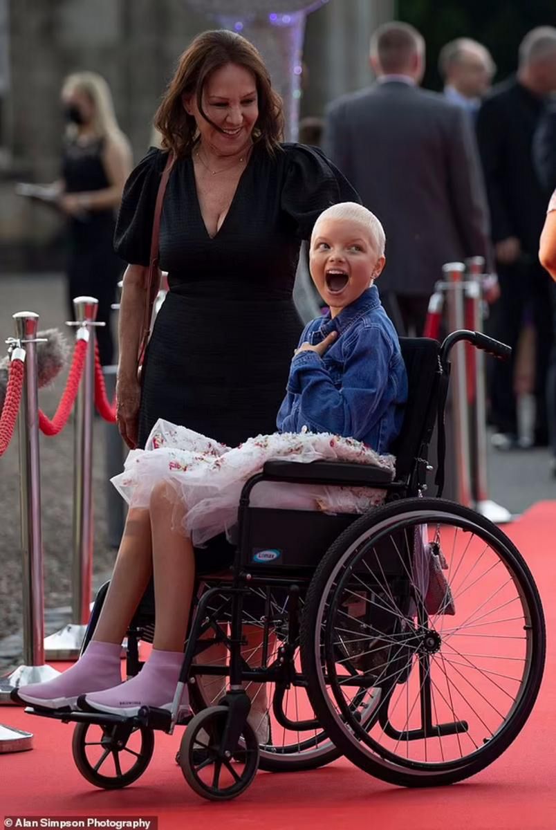 Zmarła 14-letnia tancerka chora na raka