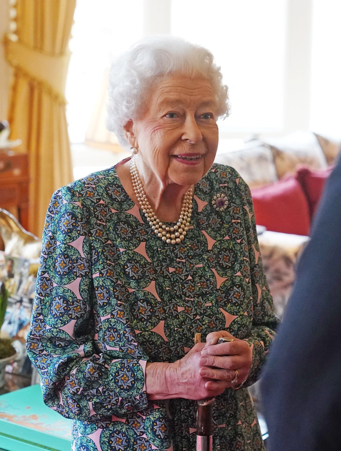 Królowa Elżbieta zakażona koronawirusem. Jak się czuje monarchini? 