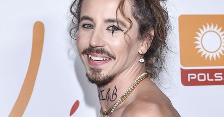 Michał Szpak zwiedza Afrykę w towarzystwie pięknej blondynki. Dobrze ją znacie