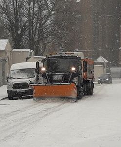 Wrocław. Akcja zima w mieście. Drogowcy walczą o bezpieczeństwo mieszkańców