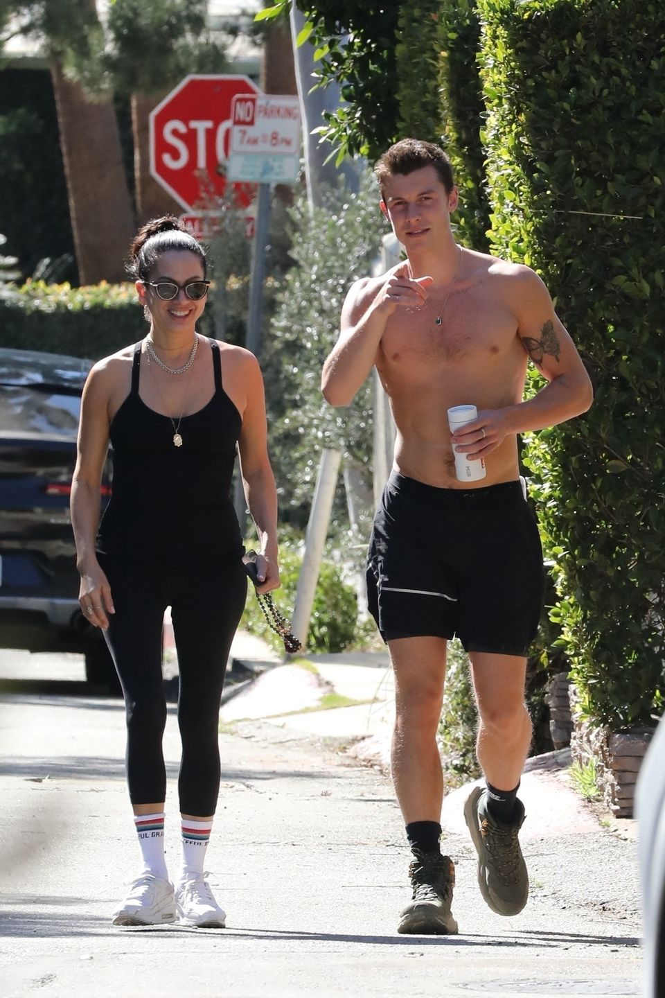 Shawn Mendes przyłapany na joggingu ze starszą o 27 lat terapeutką