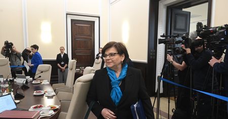 Akcyza na nowe produkty beztytoniowe, zakaz sprzedaży e-papierosów dzieciom. Jest decyzja rządu