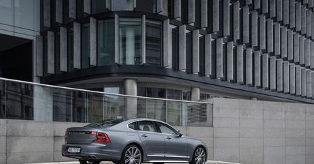 Nowe Volvo S90 FWD Geartronic D4 Inscription (2016) - zdjęcia, wnętrze