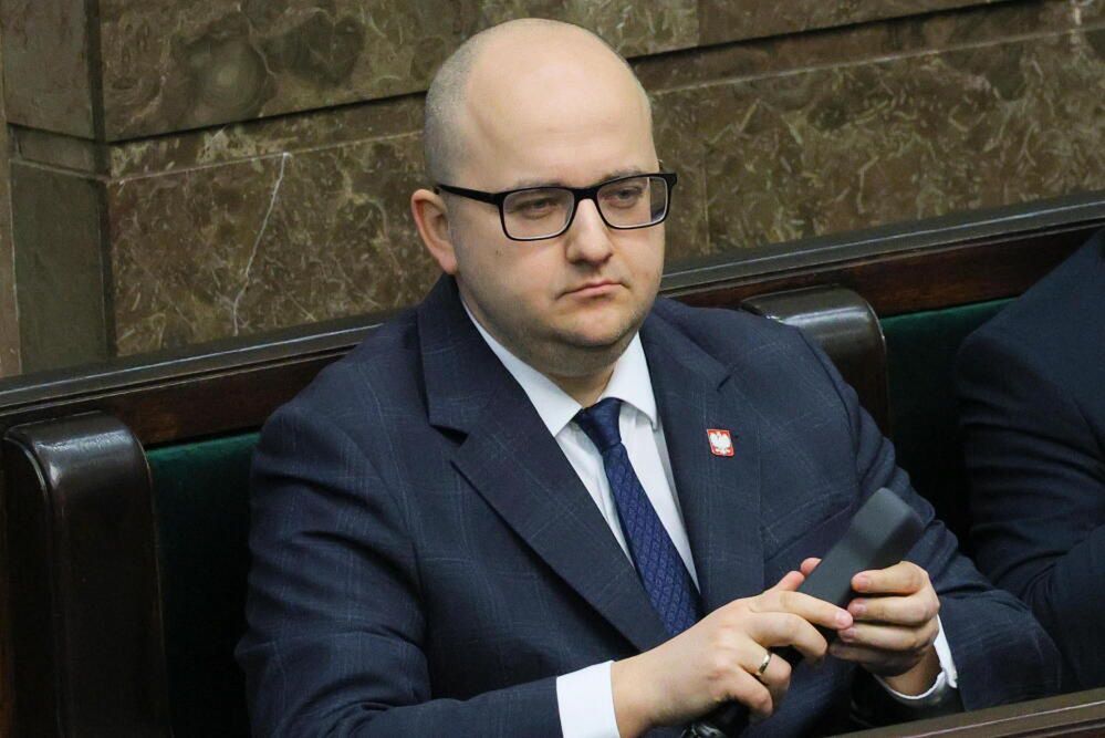 Poseł Dariusz Matecki z PiS został zatrzymany przez ABW w drodze do Prokuratury Krajowej