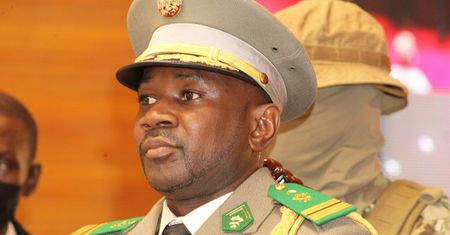 Mali. Tymczasowy prezydent zaatakowany przez nożownika