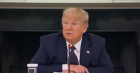Koronawirus. Donald Trump bierze lek przeciw malarii. Hydroksychlorochina ma ochronić go przed COVID-19