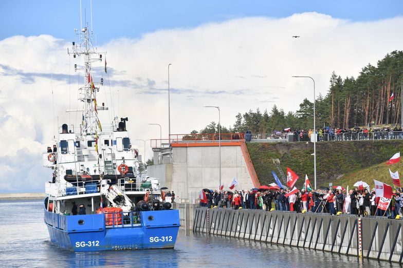 Otwarcie kanału żeglugowego przez Mierzeję Wiślaną