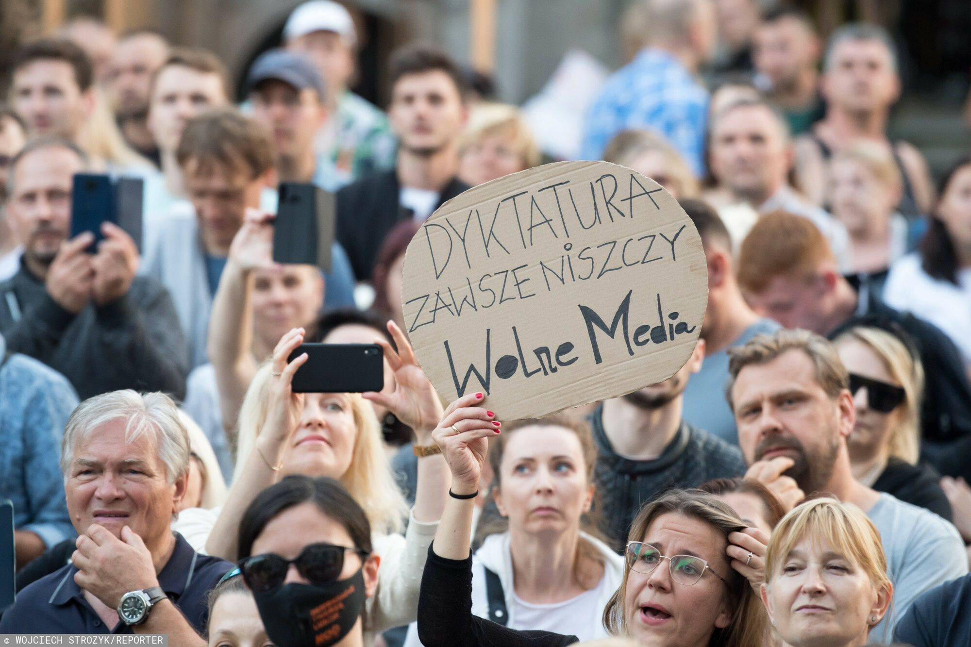 Protesty w związku z Lex TVN 