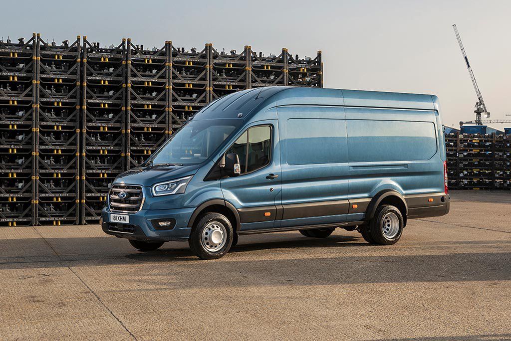 Ford Transit z roku 2021 wyceniony. Jest nawet wersja na bezdroża