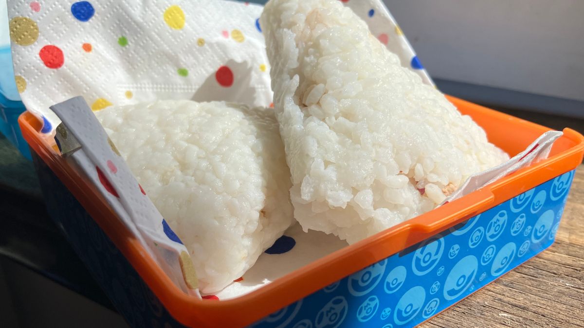 Ryżowe kanapki możesz wypełnić wieloma różnymi farszami