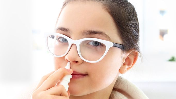 Leki przeciwhistaminowe mogą mieć formę tabletek, syropów czy aerozoli do nosa