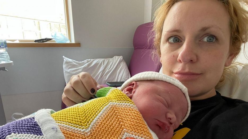 Położna twierdziła, że nowo narodzone dziecko cierpi chorobę przenoszoną drogą płciową