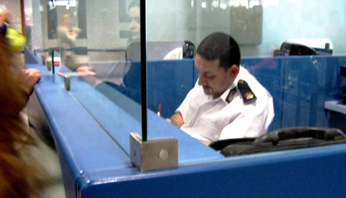 Odprawa bez wypełnionego druku meldunkowego nie jest możliwa